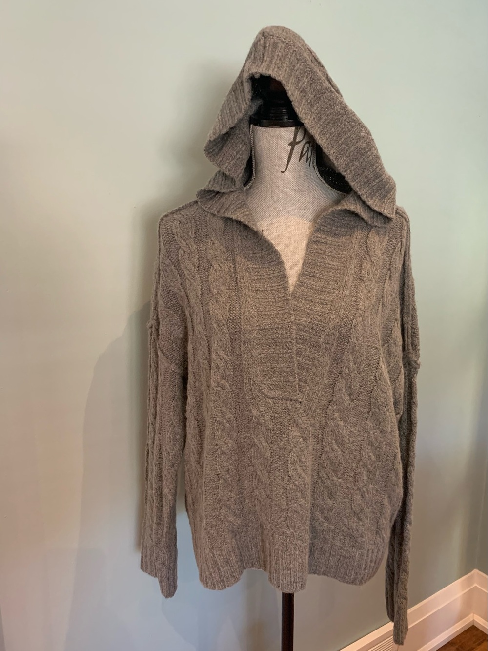 American Eagle Outfitters Gray Cable-Knit V-Neck Hooded Sweater